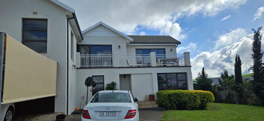 4 Bedroom Property for Sale in Tafelzicht Western Cape